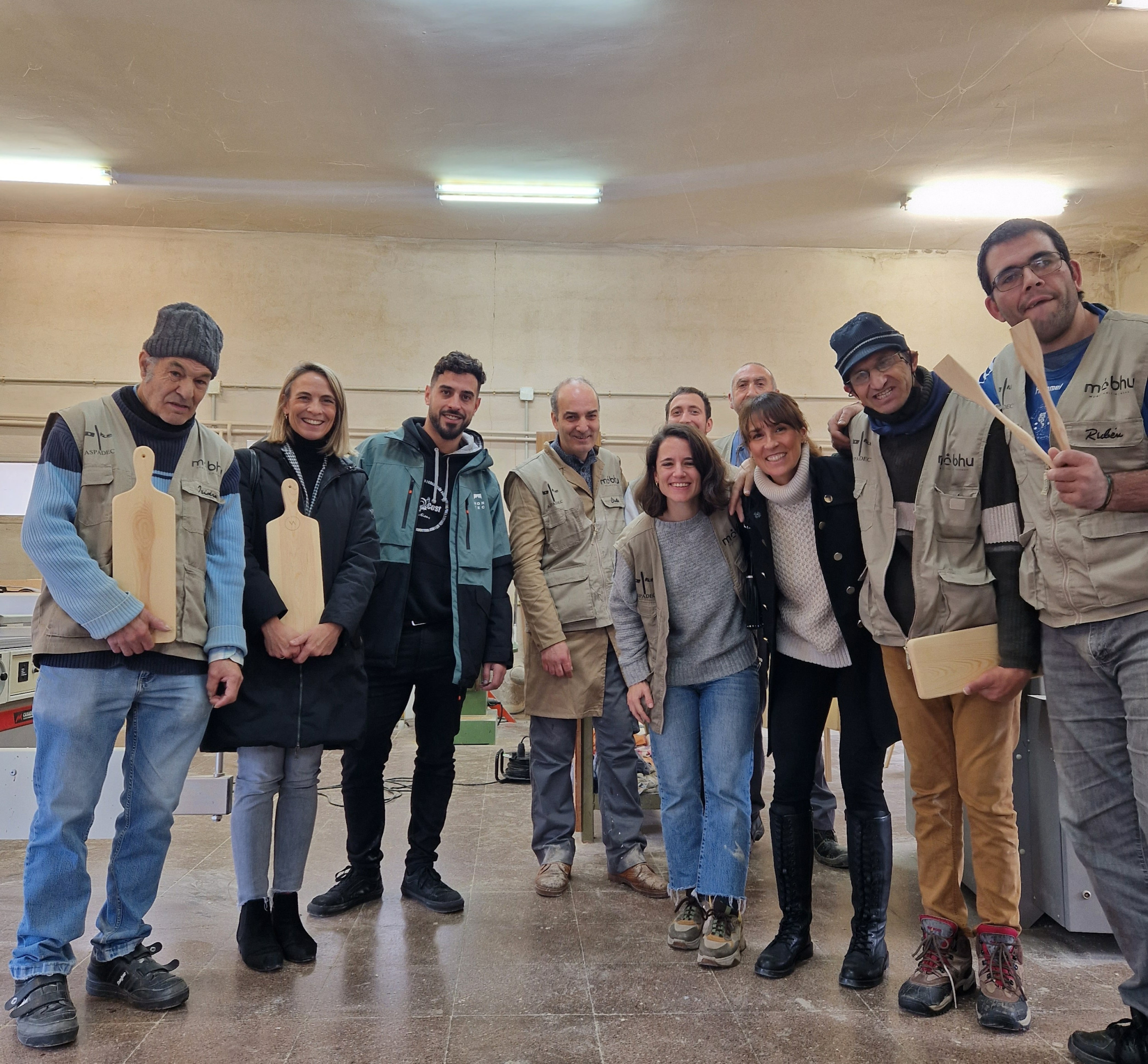 Visita al taller del equipo de Via Agora